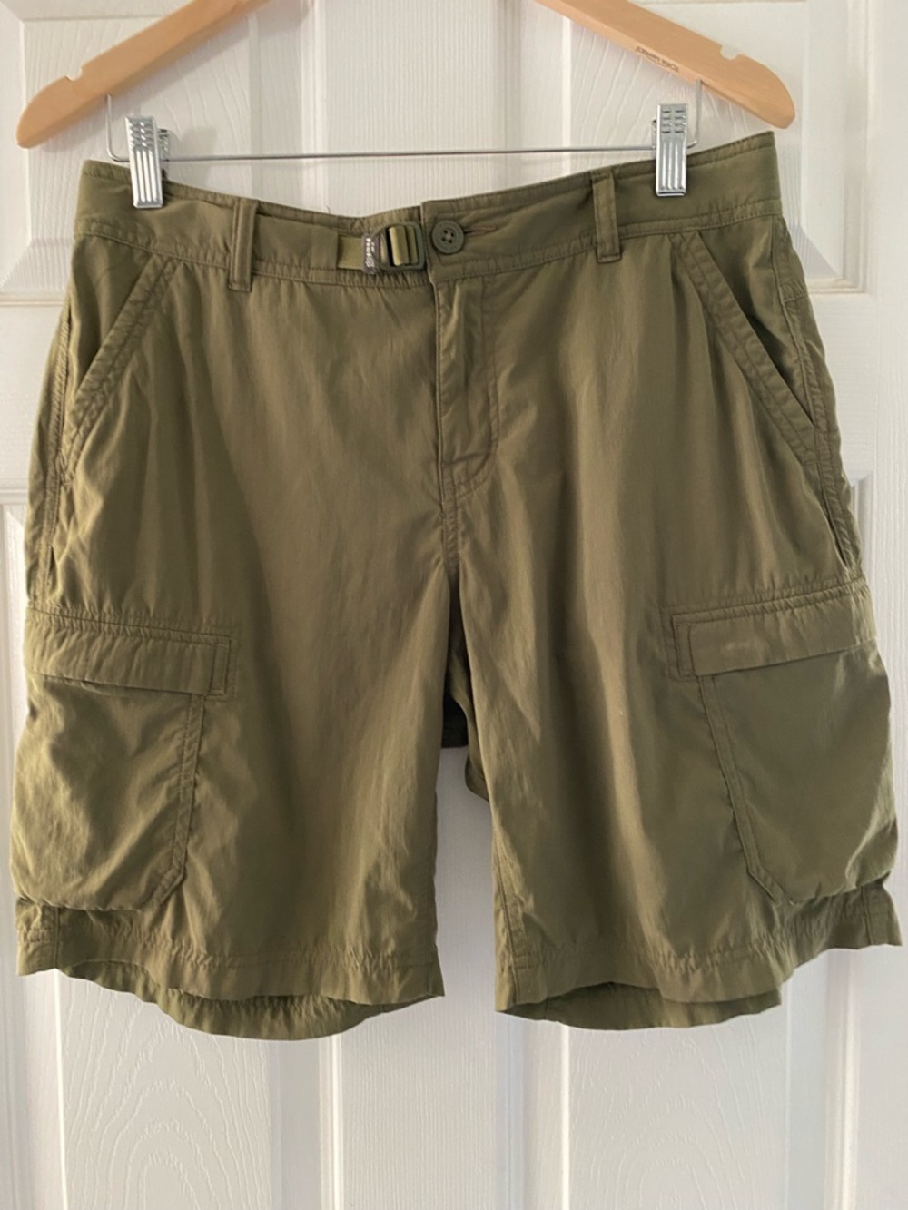 REI Women’s Cargo Hiking Shorts Size 10 Color Green